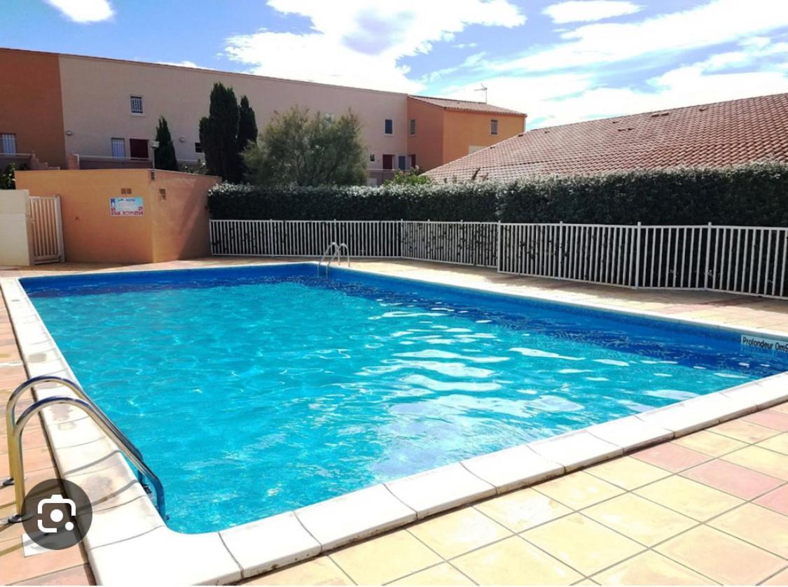 Pavillon 20M De La Plage Des Ayguades Gruissan Kültér fotó