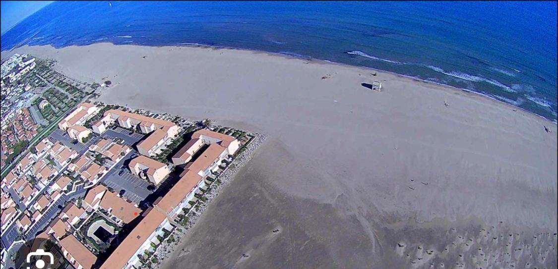 Pavillon 20M De La Plage Des Ayguades Gruissan Kültér fotó