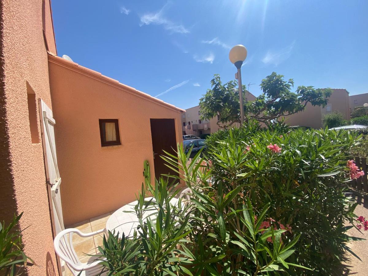 Pavillon 20M De La Plage Des Ayguades Gruissan Kültér fotó